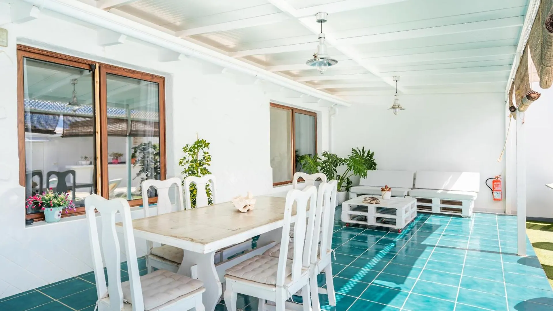 Guest House Villa Neon Tenerife Arona   Arona (Tenerife)