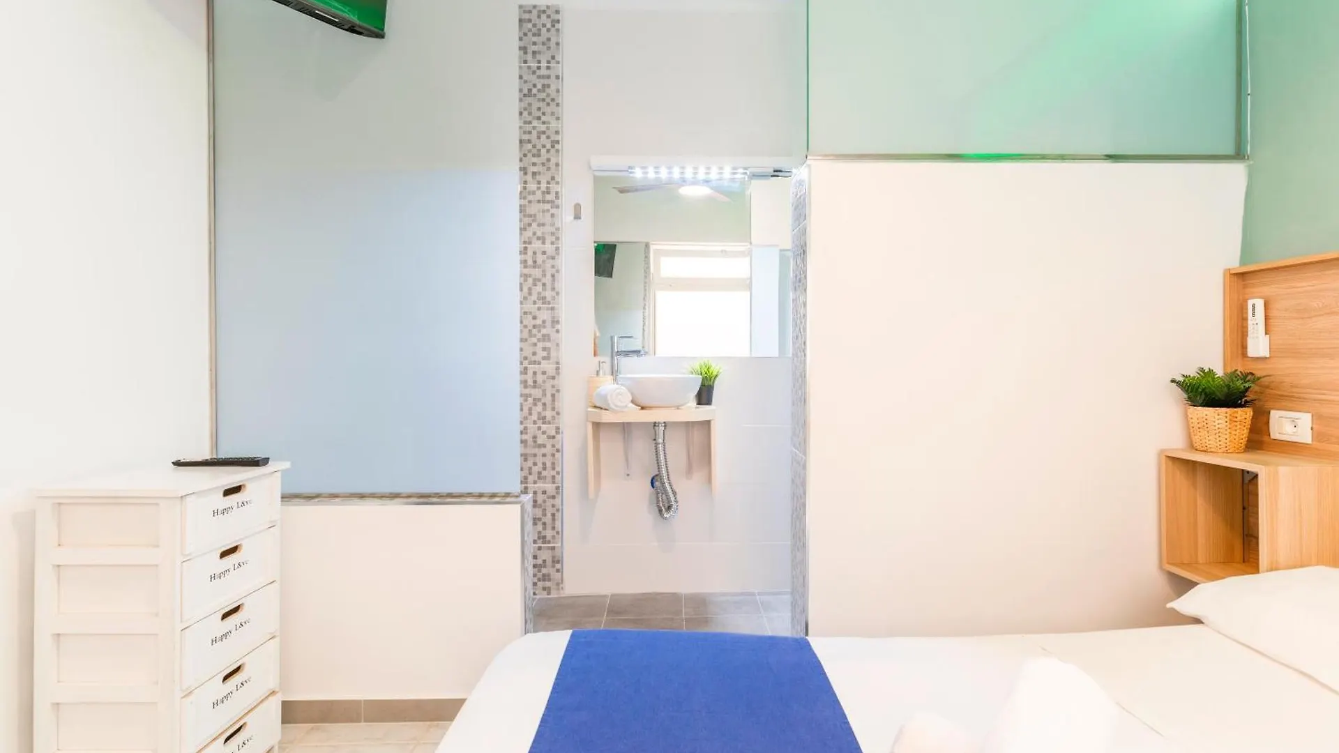 Guest House Villa Neon Tenerife Arona  0*, Arona (Tenerife)