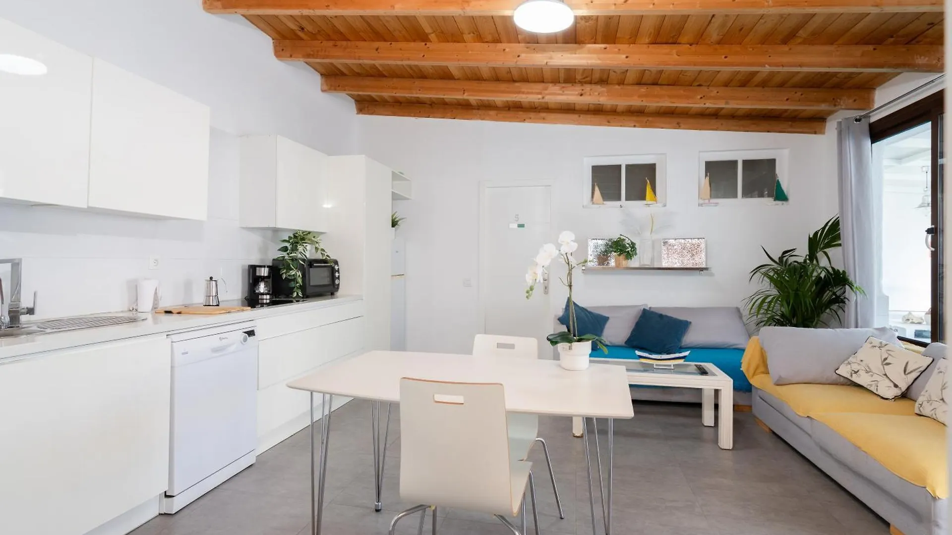 Guest House Villa Neon Tenerife Arona  Spain