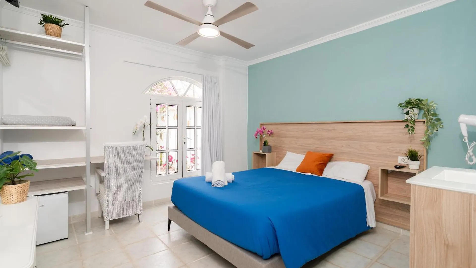Guest House Villa Neon Tenerife Arona